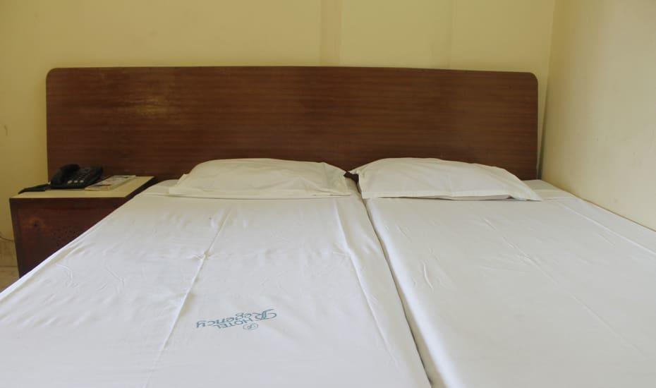 Hotel Regency Thiruvananthapuram Kültér fotó