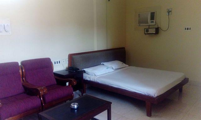Hotel Regency Thiruvananthapuram Kültér fotó